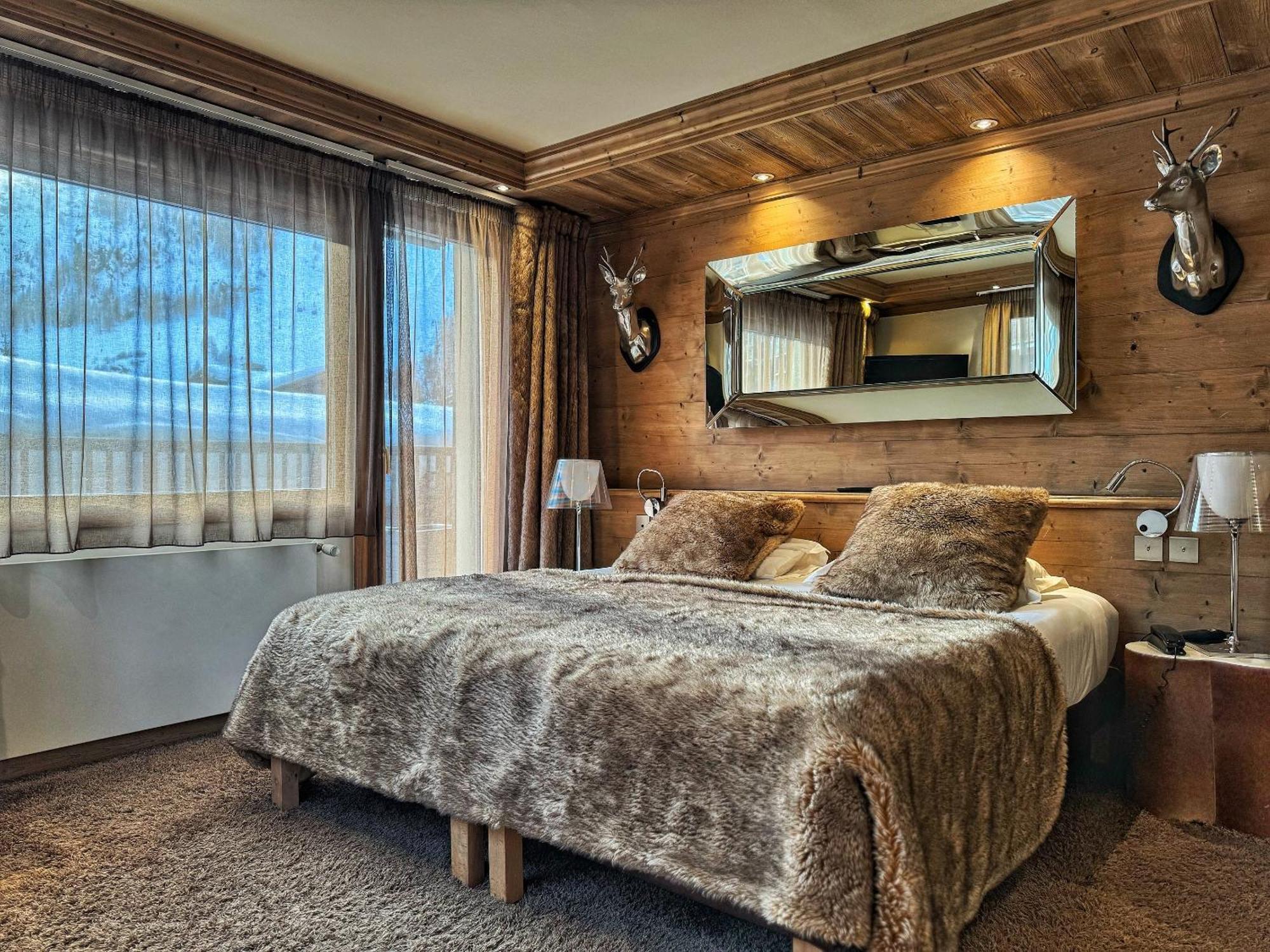 Hotel Tsanteleina วาลดีแซร์ ภายนอก รูปภาพ
