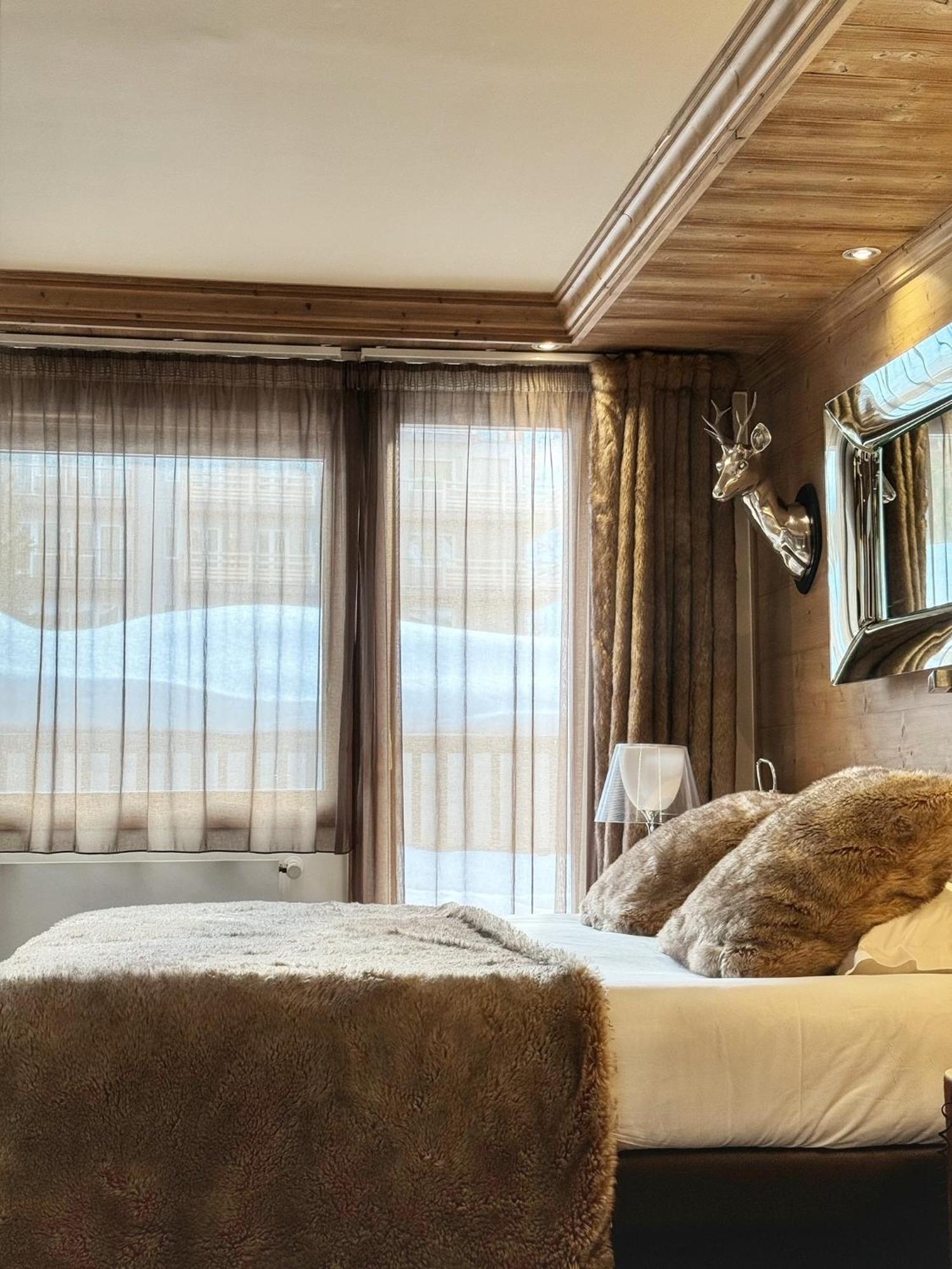 Hotel Tsanteleina วาลดีแซร์ ภายนอก รูปภาพ