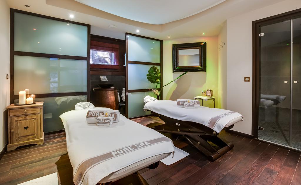 Hotel Tsanteleina วาลดีแซร์ ภายนอก รูปภาพ