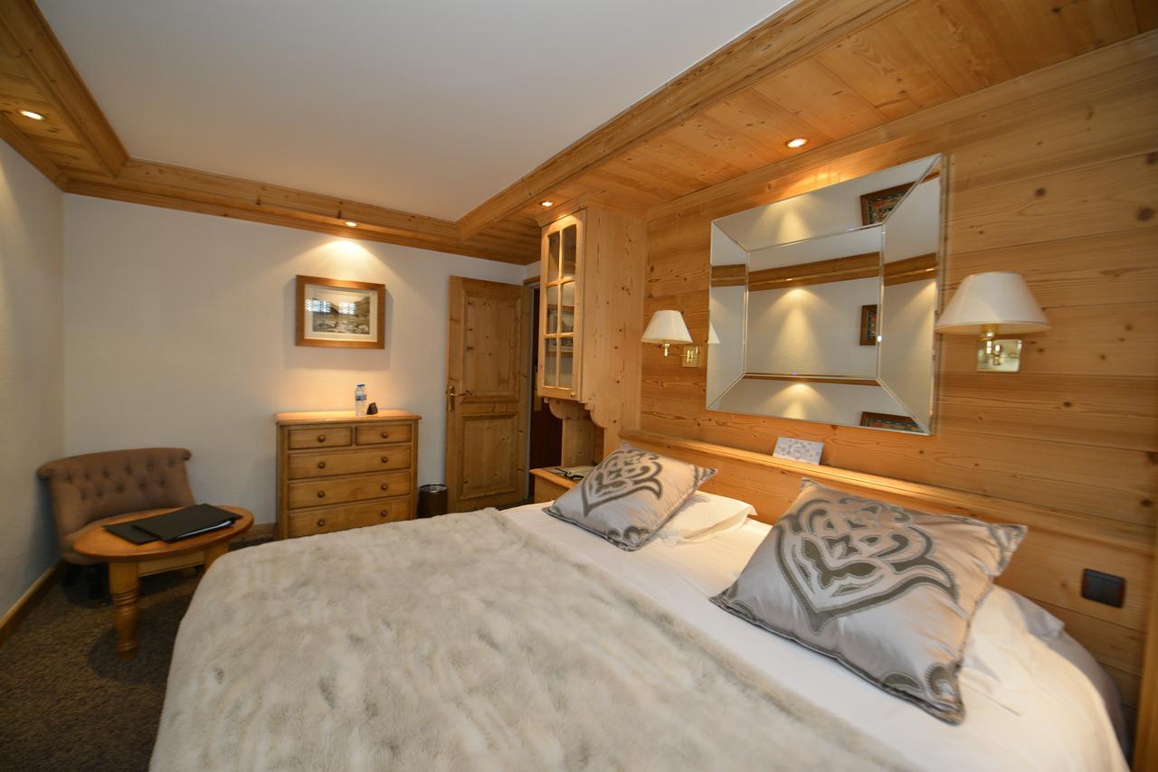 Hotel Tsanteleina วาลดีแซร์ ภายนอก รูปภาพ