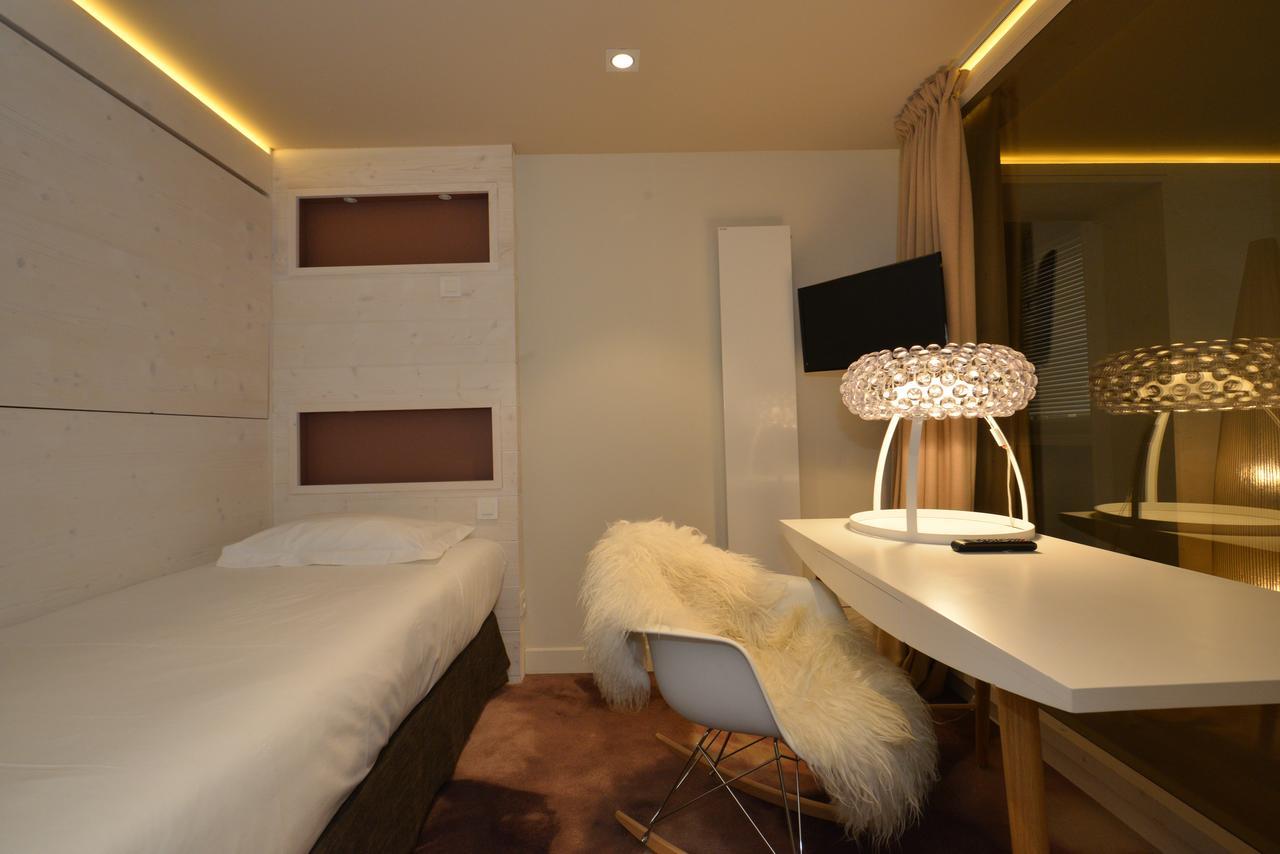 Hotel Tsanteleina วาลดีแซร์ ภายนอก รูปภาพ